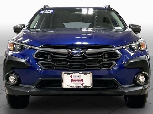 Used 2025 Subaru Crosstrek 2.0i Premium image 4