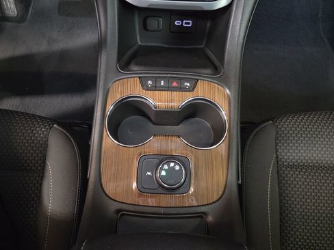 Used 2021 GMC Acadia SLE w/ Elevation Edition image 17