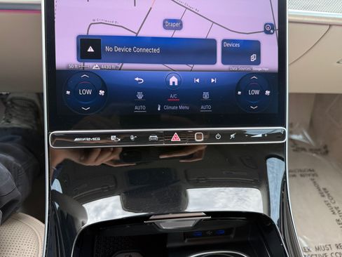 Used 2025 Mercedes-Benz S 63 AMG S image 31