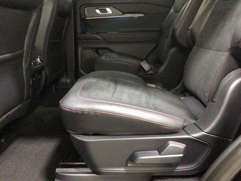 New 2026 Ford Explorer ST image 27