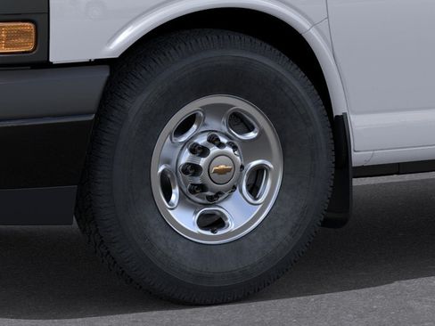 New 2026 Chevrolet Express 2500 RWD image 9