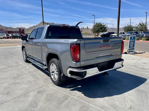 Used 2020 GMC Sierra 1500 SLT image 3