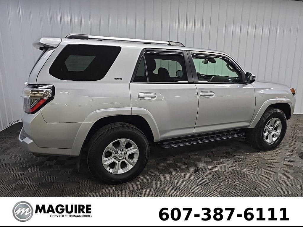 Used 2020 Toyota 4Runner SR5 Premium w/ Moonroof Package AWD/4WD image 3