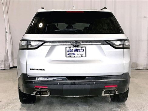 Used 2021 Chevrolet Traverse Premier w/ Redline Edition image 3