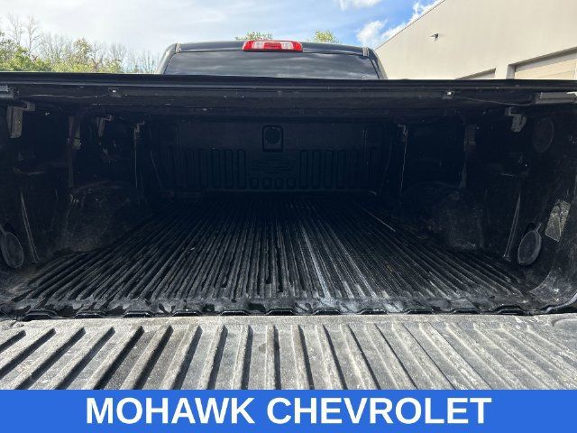 Used 2018 Chevrolet Silverado 1500 LT w/ All Star Edition AWD/4WD image 26