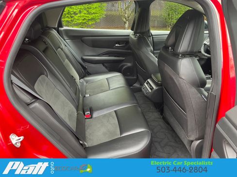Used 2023 Nissan Ariya FWD image 50
