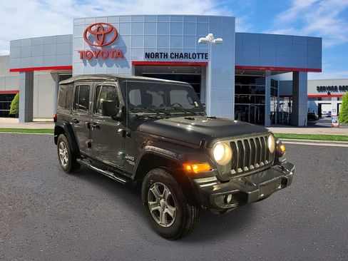 Used 2020 Jeep Wrangler Unlimited Sport S image 3