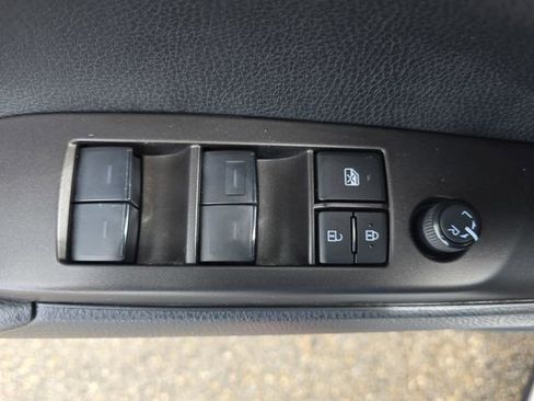 Used 2023 Toyota Camry SE FWD image 28