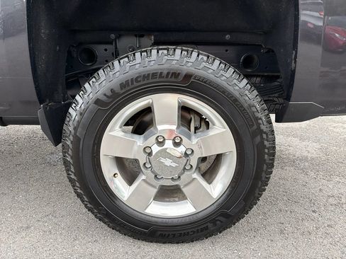 Used 2016 Chevrolet Silverado 2500 LT w/ Z71 Package, Off-Road AWD/4WD image 12
