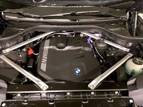 New 2026 BMW X7 xDrive40i w/ Executive Package AWD/4WD image 16