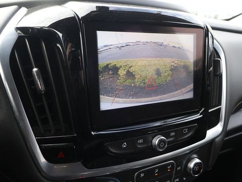 Used 2019 Chevrolet Traverse LT image 23
