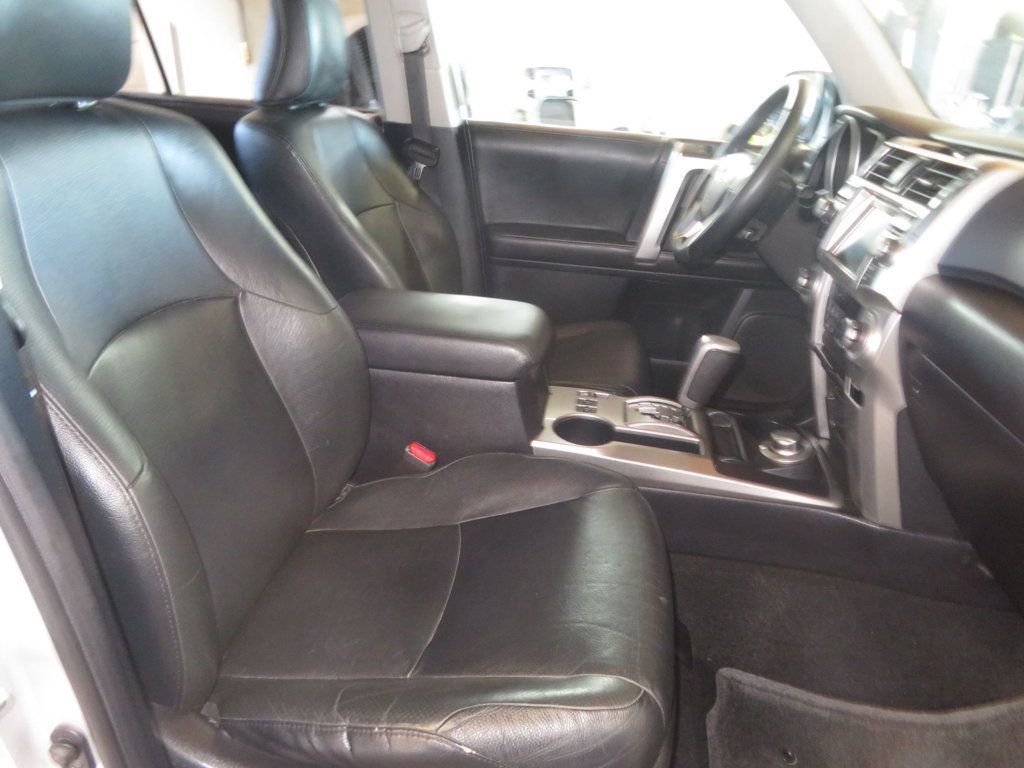 Used 2011 Toyota 4Runner Limited AWD/4WD image 34