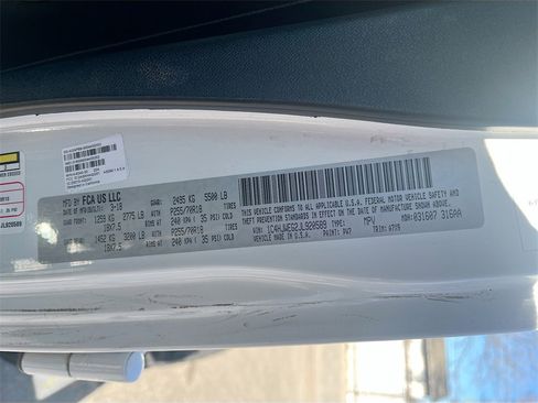 Used 2018 Jeep Wrangler Unlimited Sahara image 27