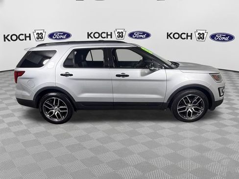 Used 2016 Ford Explorer Sport w/ Equipment Group 401A AWD/4WD image 9