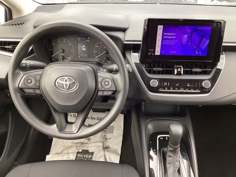 Used 2025 Toyota Corolla LE image 15