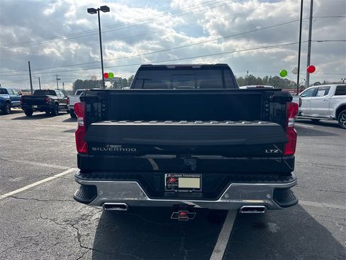 Used 2025 Chevrolet Silverado 1500 LTZ w/ Z71 Off-Road Package image 19