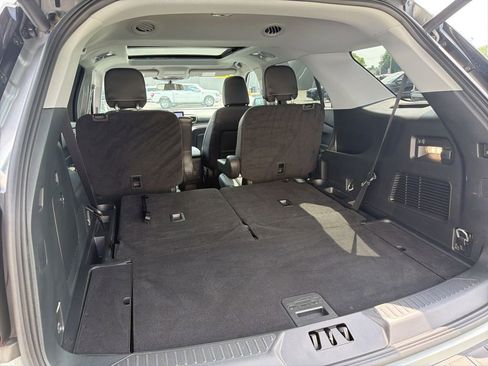 Certified 2023 Ford Explorer XLT w/ Equipment Group 202A AWD/4WD image 16