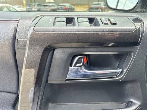 Used 2018 Toyota 4Runner TRD Off-Road w/ TRD Performance Package image 17