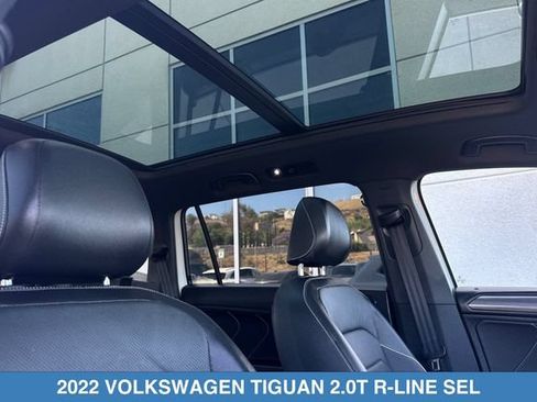 Used 2022 Volkswagen Tiguan SEL R-Line AWD/4WD image 19