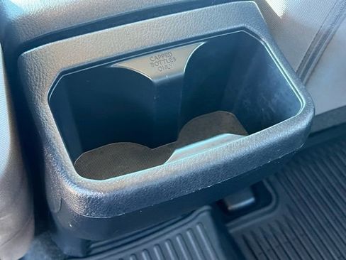 Used 2018 Toyota Tacoma SR5 image 33