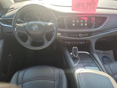 Used 2018 Buick Enclave Premium FWD image 28