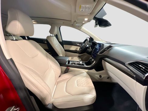 Used 2023 Ford Edge Titanium image 22