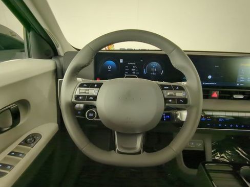 New 2026 Hyundai Ioniq 5 SEL AWD/4WD image 25