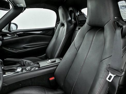 Used 2016 MAZDA MX-5 Miata Grand Touring image 22