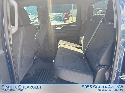 Used 2023 Chevrolet Silverado 1500 LT AWD/4WD image 29