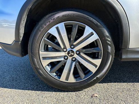 Used 2024 Mitsubishi Outlander Sport ES image 17