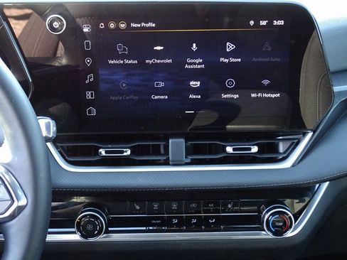 Used 2025 Chevrolet Equinox LT image 18