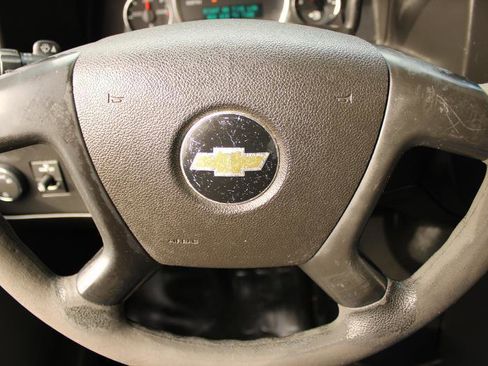 Used 2011 Chevrolet Express 2500 w/ Power Package RWD image 9