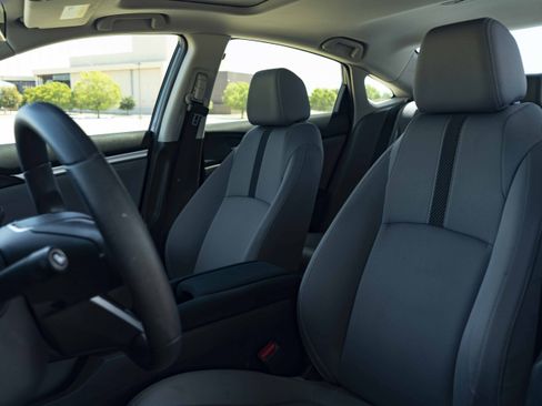 Used 2017 Honda Civic EX image 17