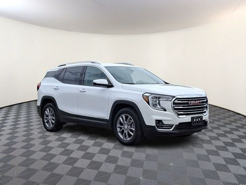 Used 2024 GMC Terrain SLT AWD/4WD image 4