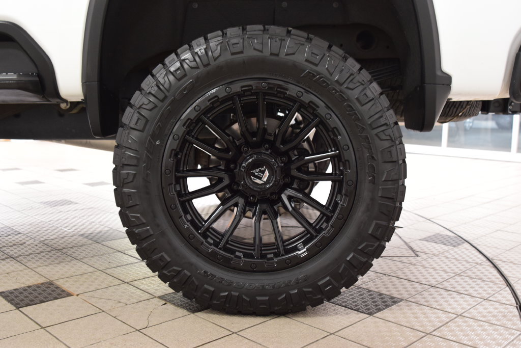 Used 2025 Chevrolet Silverado 2500 LTZ w/ Trail Boss Package AWD/4WD image 29
