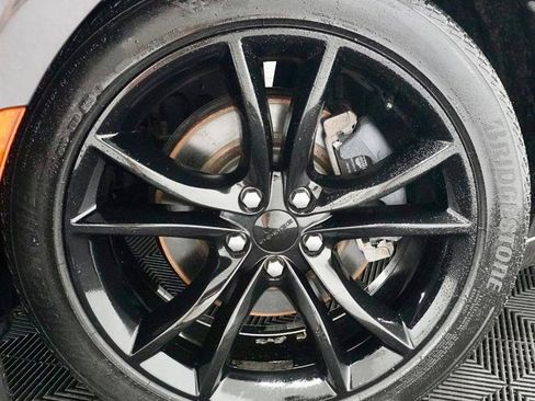 Used 2016 Dodge Charger R/T w/ Premium Group RWD image 3