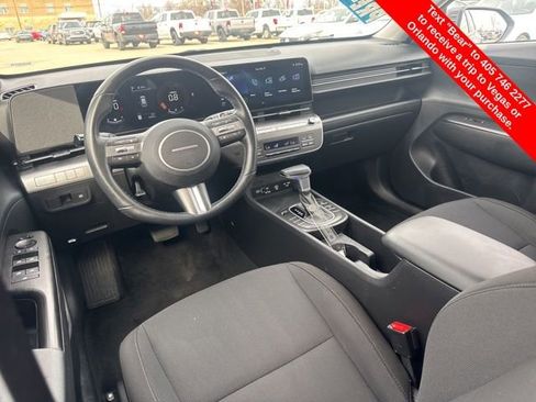 Used 2025 Hyundai Kona SEL image 10