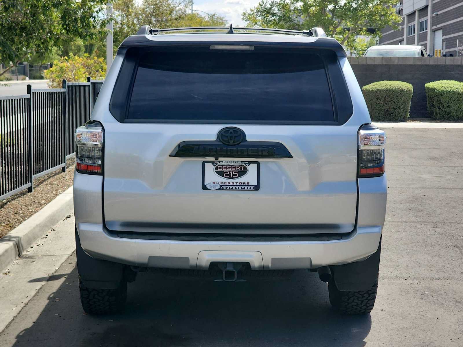 Used 2020 Toyota 4Runner Venture w/ Moonroof Package AWD/4WD image 7