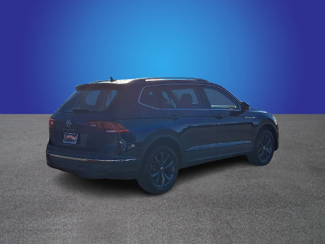 Used 2023 Volkswagen Tiguan SE FWD image 4