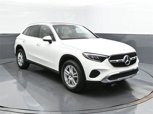 New 2025 Mercedes-Benz GLC 300 image 22