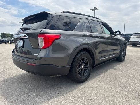 Used 2020 Ford Explorer XLT RWD image 8