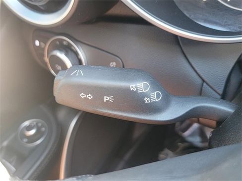 Used 2022 Alfa Romeo Giulia Ti image 17