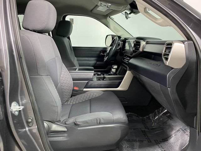 Used 2022 Toyota Tundra SR5 w/ SR5 Convenience Package RWD image 8