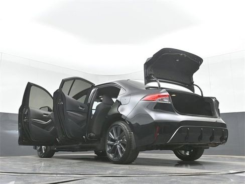 Used 2024 Toyota Corolla SE w/ SE Premium Package image 54