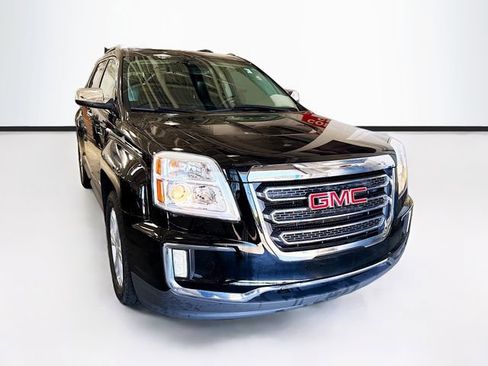 Used 2017 GMC Terrain SLT w/ Open Road Package AWD/4WD image 3