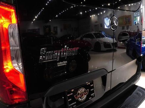 Used 2020 Mercedes-Benz Sprinter 3500 image 8