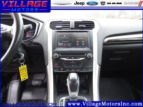 Used 2014 Ford Fusion SE w/ Equipment Group 202A image 13
