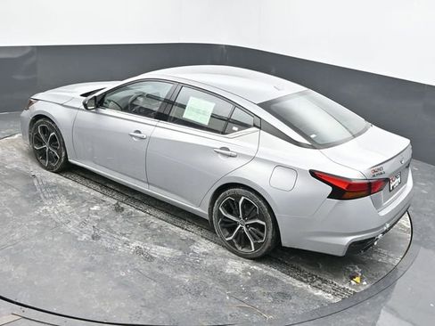 Used 2024 Nissan Altima 2.5 SR image 39