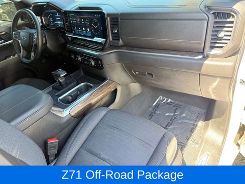 Used 2023 Chevrolet Silverado 1500 RST w/ Z71 Off-Road Package AWD/4WD image 22