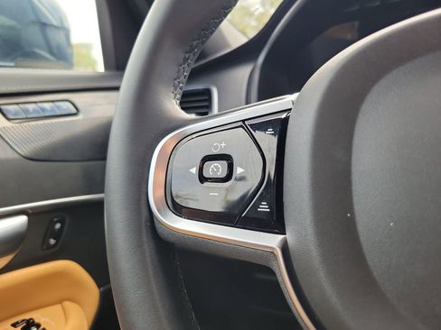 Certified 2023 Volvo XC90 T8 Ultimate w/ Protection Package Premier image 26